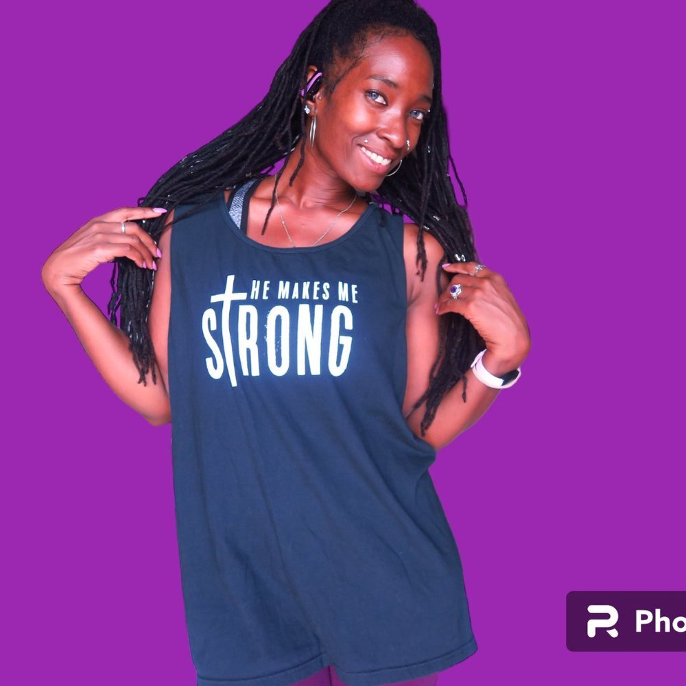 Comfort colors he makes me strong faith based christian t-shirt in black large